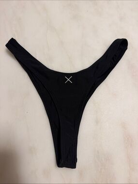 Boutine LA Black Cheeky Bikini Bottom with Silver X Accent NWOT